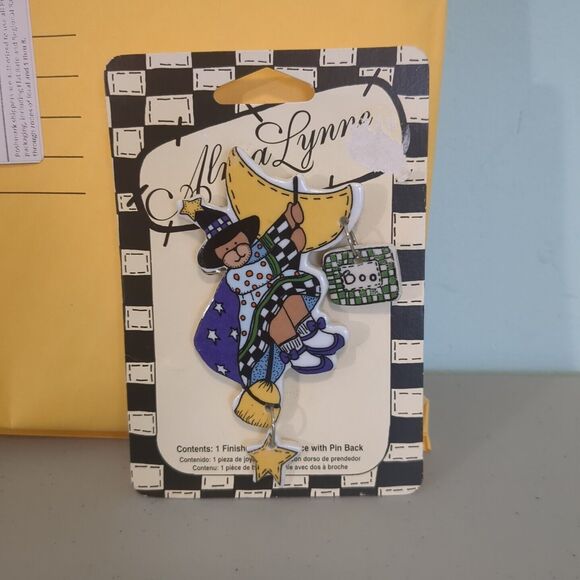 NEW Alma Lynne Halloween Jewelry Pin 1997 Dangle witch teddy bear vintage boo st - Picture 1 of 2